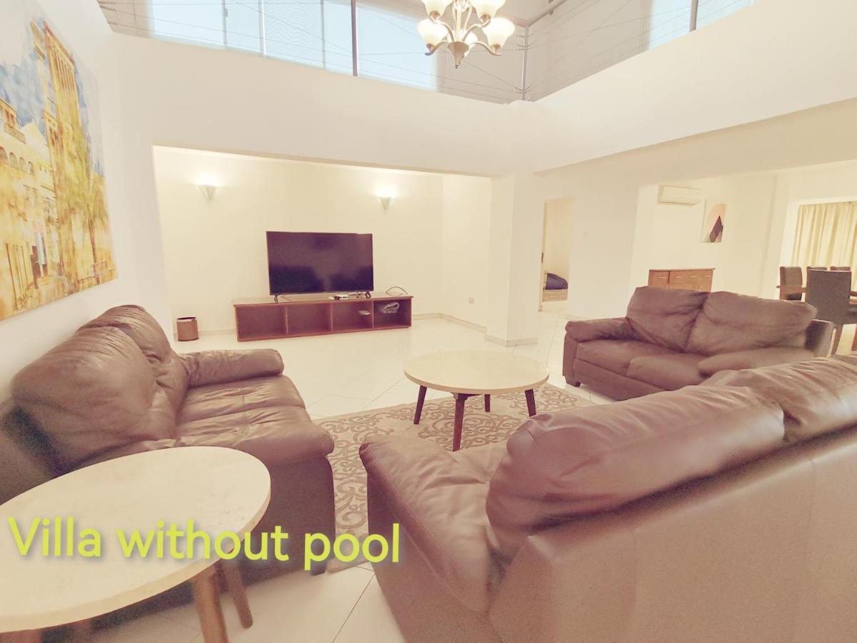 J5 Four Bedroom Villa Holiday Home In Al Wasl For Families Onlyドバイ エクステリア 写真