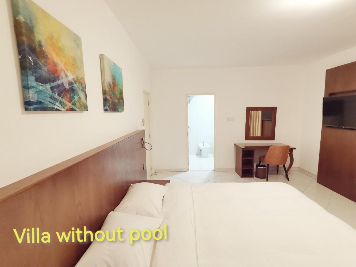 J5 Four Bedroom Villa Holiday Home In Al Wasl For Families Onlyドバイ エクステリア 写真
